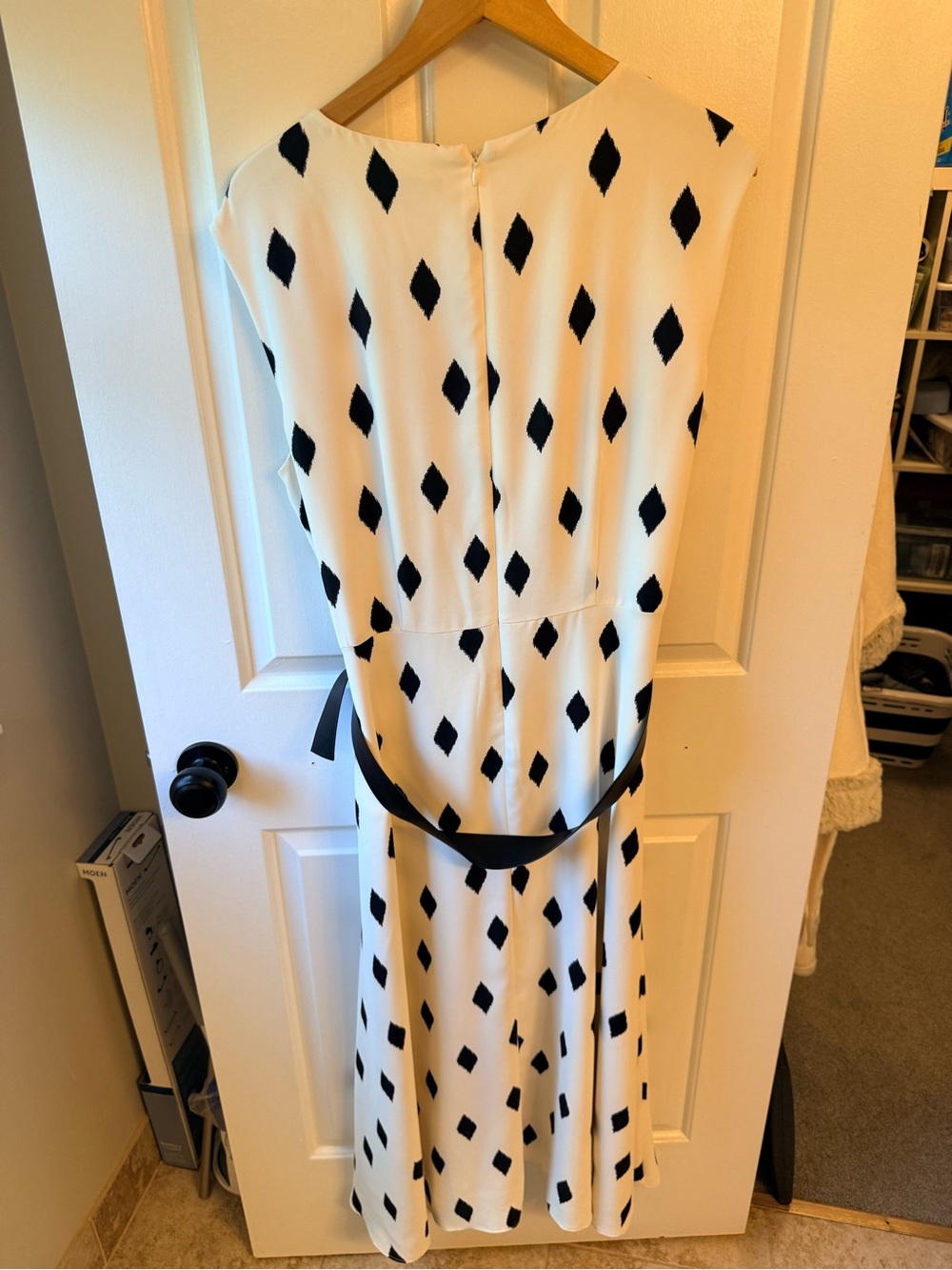 Ann Taylor 14 Cream Dress with Black Diamond Print and Waist Tie